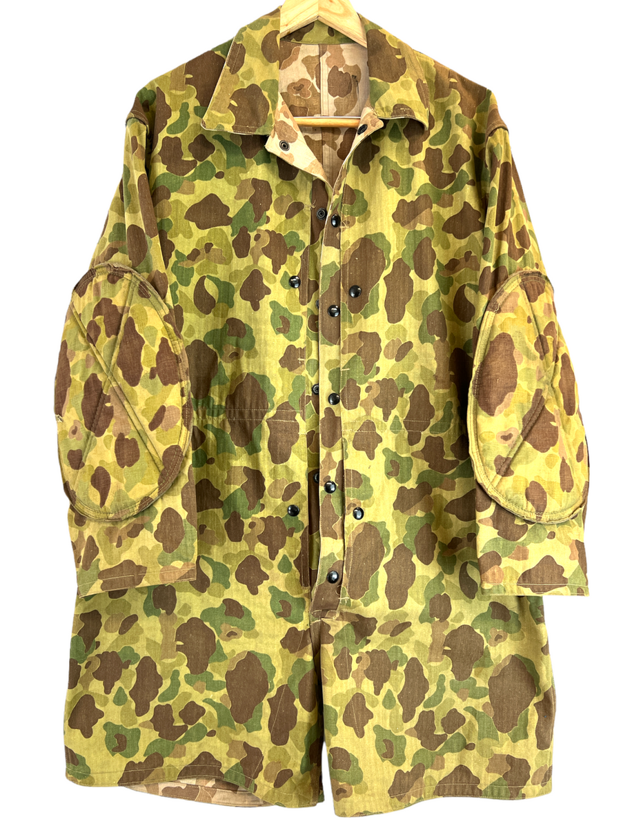 カモフラージュ CAMOUFLAGE: WarGuy Hartcup 洋書 WW2 US USMC Paramarine Airborne Reversible Step In Smock
