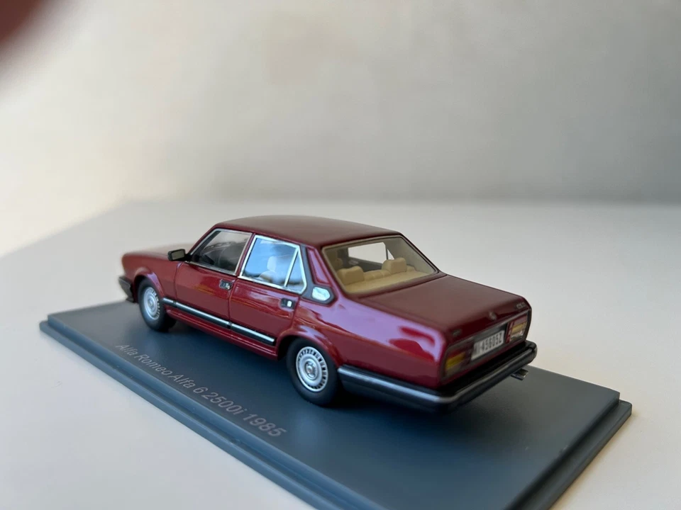 Modelos Neo Escala Alfa Romeo Alfa 6 2500i 1985 1:43 Foto 4 de 4