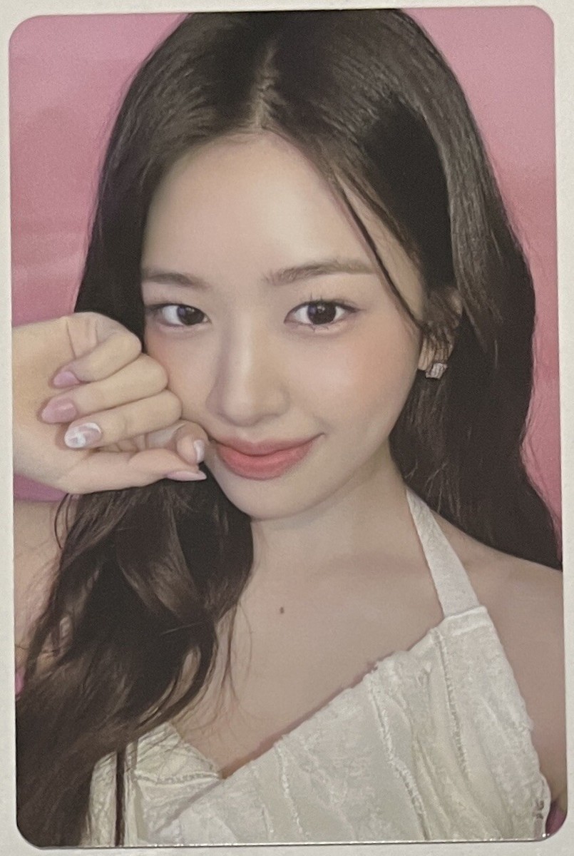 YUJIN IVE x CLIO 100% Official NEW YUJIN PHOTOCARD SET Photo