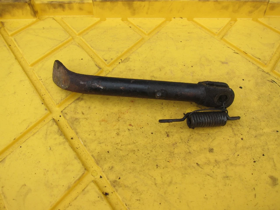 Suzuki GN400 T 1980 OEM SOPORTE LATERAL Foto 3 de 4