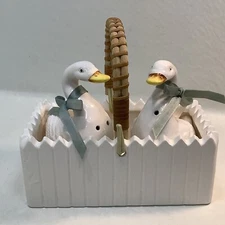 Vintage Ron Gordon Designs-Ceramic Geese In Basket Salt and Pepper Shakers