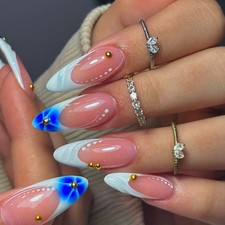 24Pcs Sweet Blue Gradient Flower 3D Almond Press On Nails