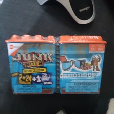 Hexbug Junk Bots Dumpster Build Construction Kit Christmas Gift Toys Random