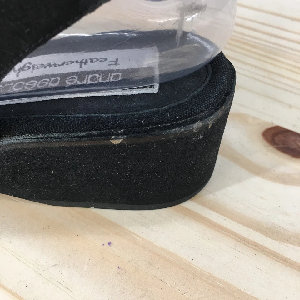 Sandalias Andre Assous para mujer 6 M pesas plumas punta abierta cuña negra Foto 4 de 4