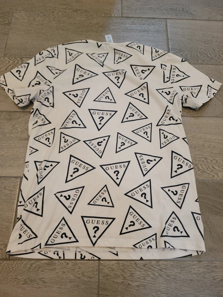 Guess Girls Logo T Shirt Vintage Style Size L 16/18 - Image 4 of 4