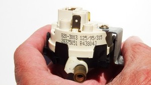 Hoover HNL 2126 Waschmaschine Druckschalter 28375051 R438041