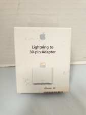 Apple Lightning to 30-pin Adapter - MD823AM/A