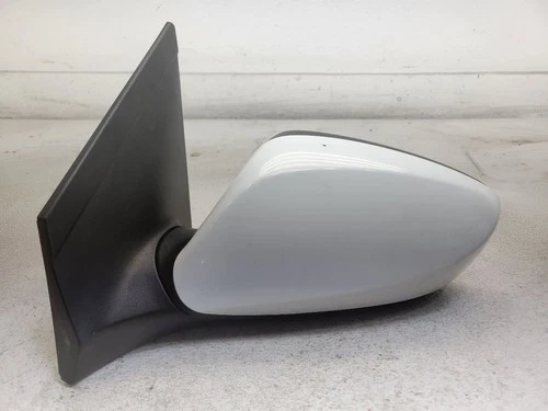 2014-2017 Hyundai Elantra GT Hatchback Driver Side View Mirror 