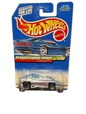 1999 Hot Wheels #982 Classic Games Series 2/4 SILHOUETTE II Lt Blue w/Chrome5Dot