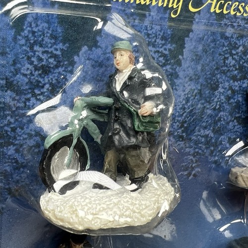 12 Pc Cobblestone Corners Christmas Village Figures Accessories 3 New Vtg Packs - Picture 13 of 17