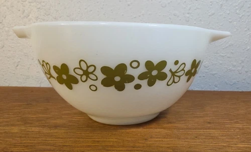 Vintage Pyrex 441 Spring Blossom Cinderella Nesting Bowl - 1 1/2 Pint