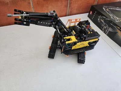 LEGO Technic 42215 Volvo EC500 Hybrid Excavator