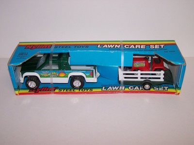 toy lawn care set