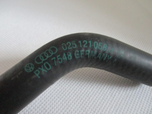 New Genuine VW T3 / T25 Coolant Water Hose Water Pump To Oil Cooler 025121058J - Picture 2 of 2