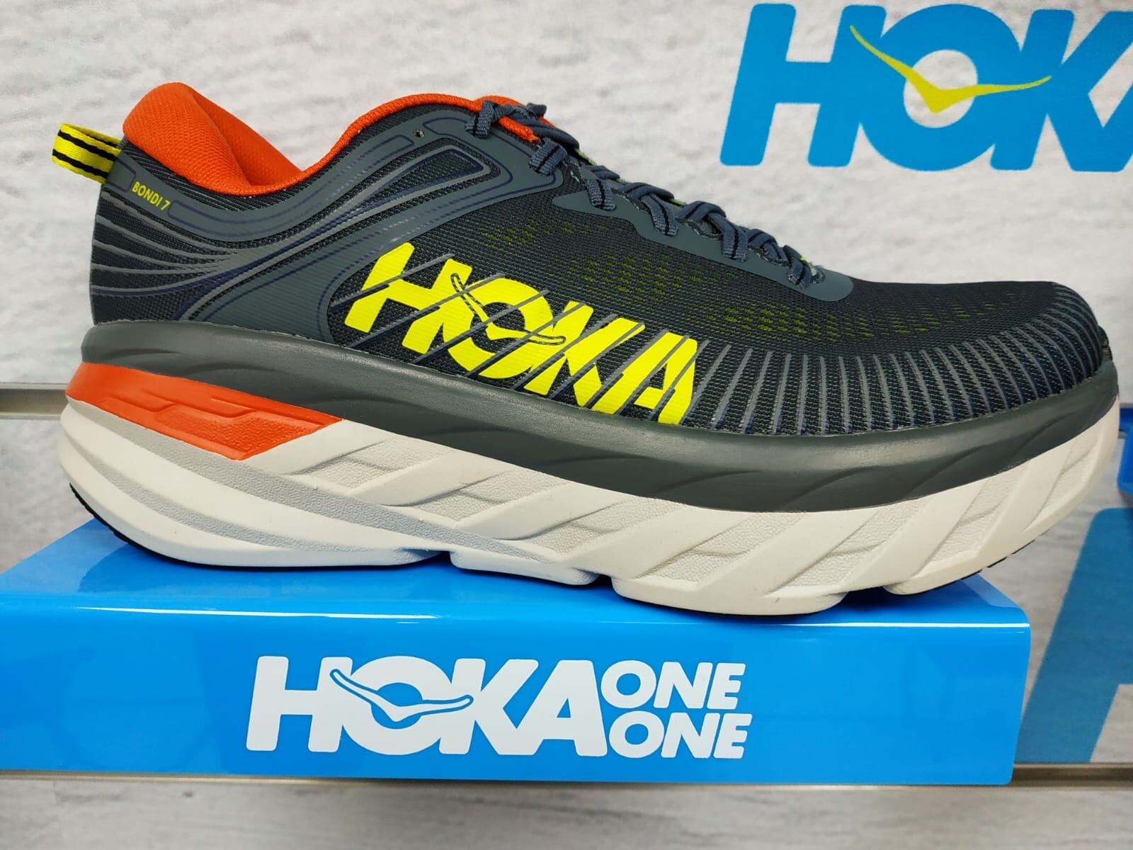 hoka one one men's bondi 7