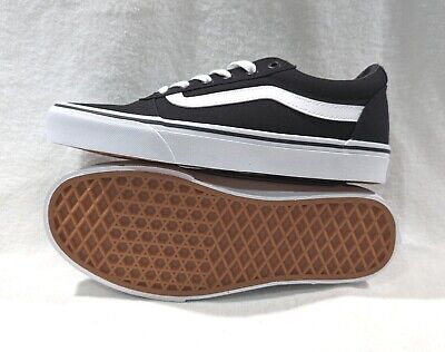 Vans Women's Ward Black/White Canvas Skate Shoes - Size 7.5 Vans Women's Ward Black/White Canvas Skate Shoes - Size 7.5