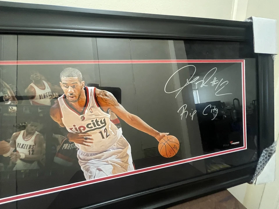 Foto Autografiada Lamarcus Aldridge Enmarcada 10x30 - Fanáticos Autenticados Foto 3 de 3