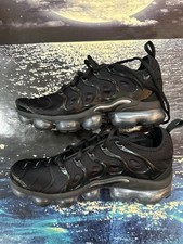 vapor max plus women black