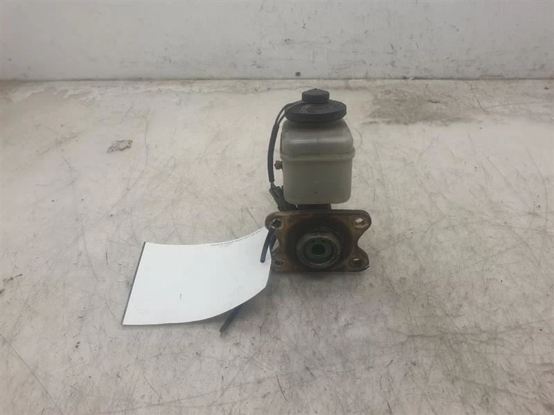 89-94 TOYOTA PICKUP 2.4L 4CYL BRAKE MASTER CYLINDER ASSEMBLY  - Image 2 of 4