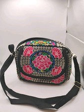 Women's Embroidered Ethnic Multicolor Red Floral Crossbody Handbag NWOT
