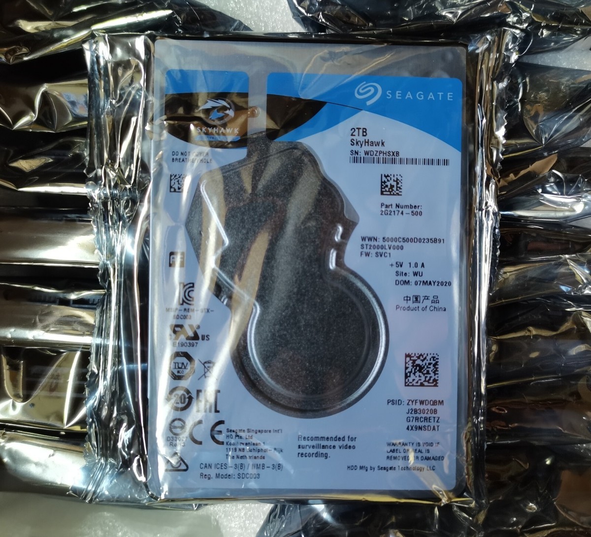 Seagate SkyHawk 2TB ST2000LV000 6Gb/s SATA 2.5 Seagate SkyHawk 2TB ST2000LV000 6Gb/s SATA 2.5