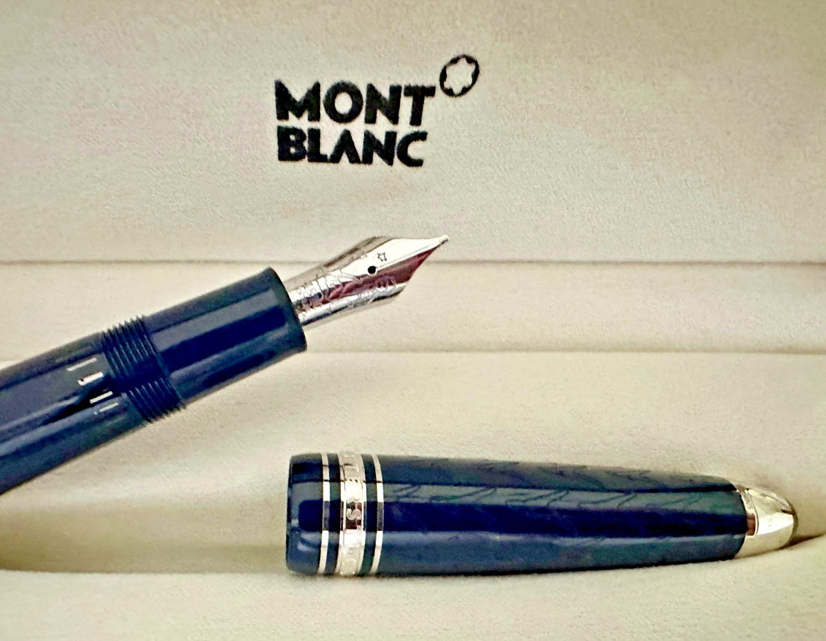 Montblanc Meisterstück Le Petit Prince Le Grand Fountain Pen ID