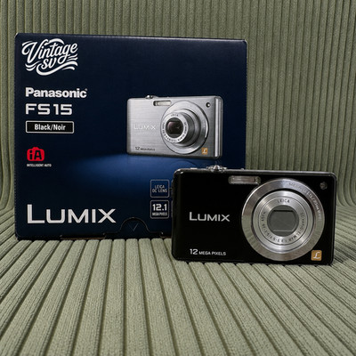 Panasonic LUMIX DMC-FS15 12,1 MP Digitalkamera - Schwarz