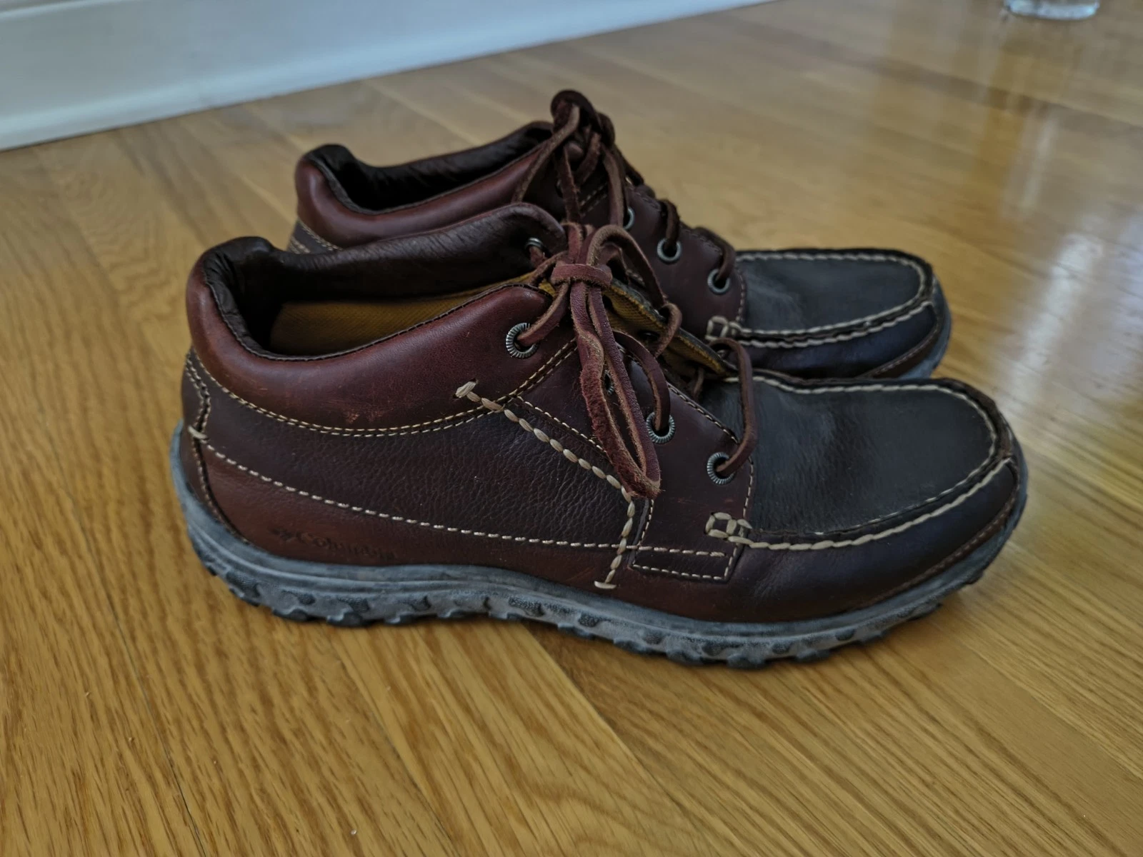 Columbia Leather Shoes Beaumont Men's 9.5 Nubby Sole