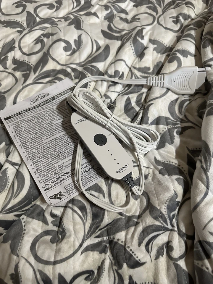Cobertor elétrico aquecido Sunbeam 50x60" - Branco e cinza super macio - Imagem 3 de 4