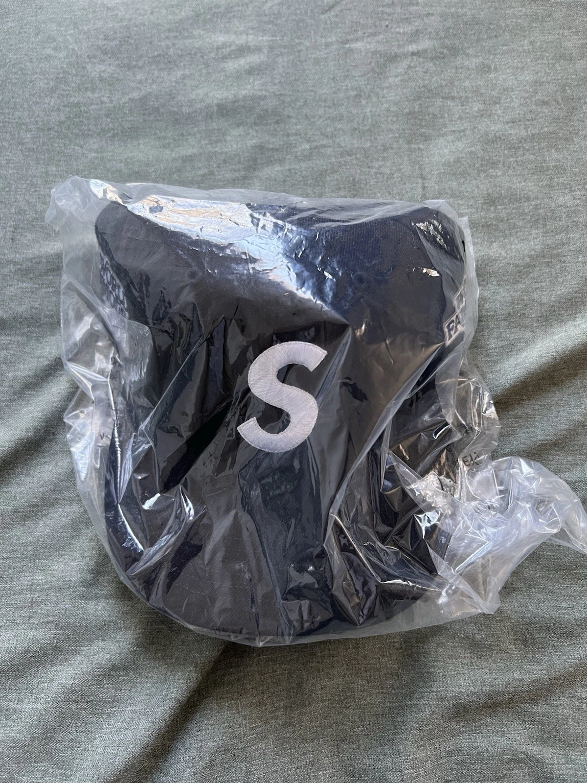 Logo S Supreme World Famous 6 panneaux