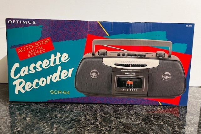 NEW VINTAGE RadioShack Optimus SCR-64 AM/FM Stereo Cassette