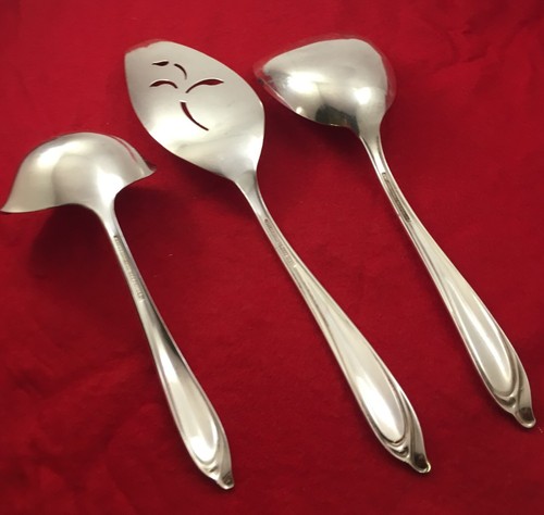 International Deep Silver Happy Anniversary Silver Plate 3-Serving Piece Set - Picture 5 of 6