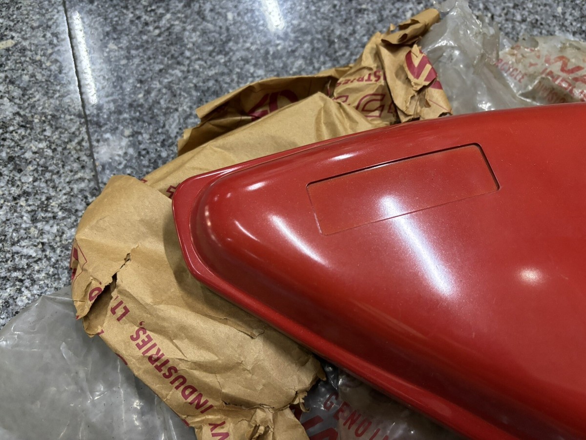 その他 koja Kawasaki 77 KE100 G5 RH Side Cover Poppy Red NOS Genuine Japan P/N
