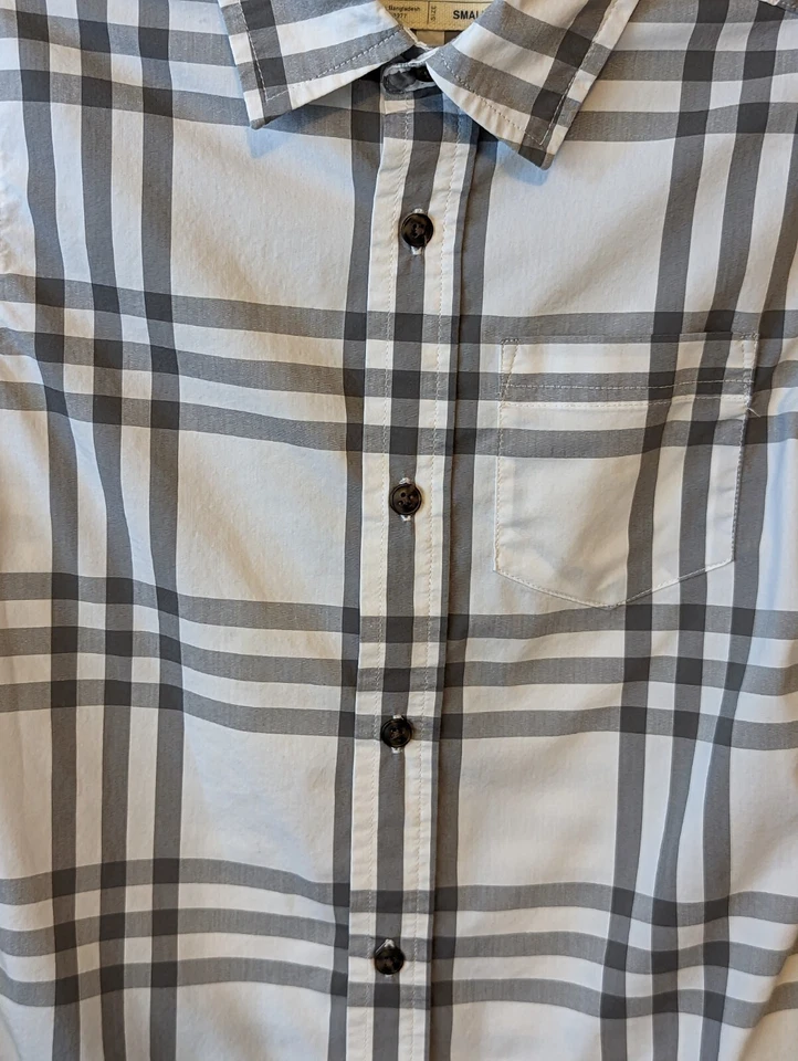 Camisa con botones a cuadros gris y blanca pequeña Urban Pipeline para niños Foto 2 de 4