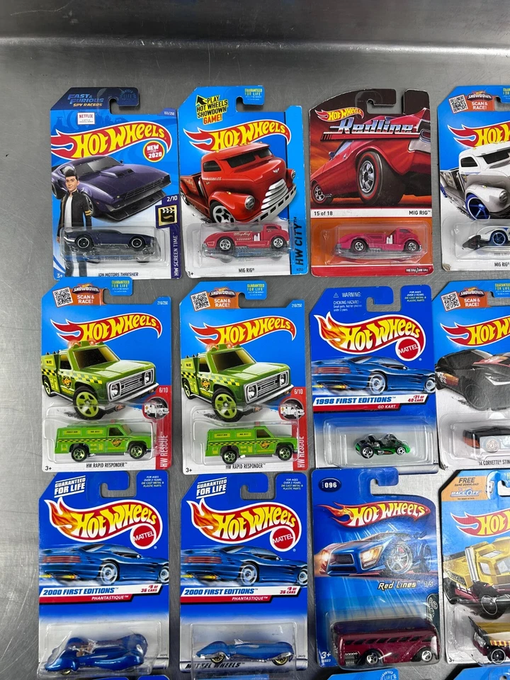 Hot Wheels Vintage Lot of 20 - 90's 00's Corvette, Go Cart, Red Lines   - Lot 16 - Image 2 of 4