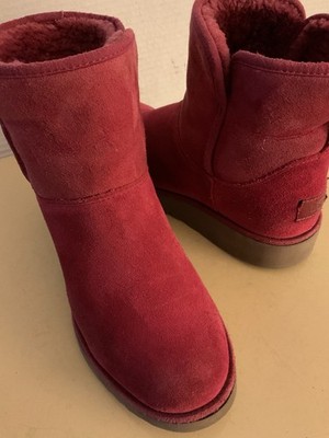 Ugg Women Red Suede Kristin Short Classic Boots Size 7 Euro 38