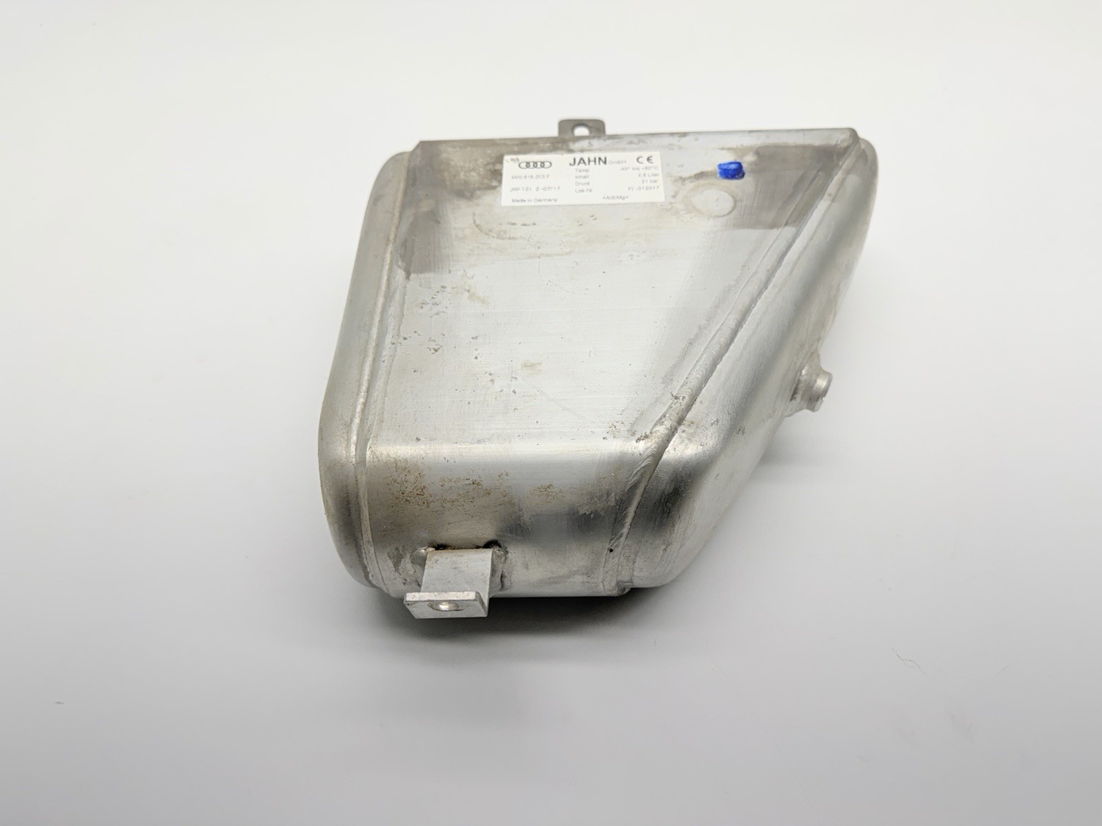 Lamborghini Urus Left Driver Rear Suspension Air Tank Reservoir 4M0616203F