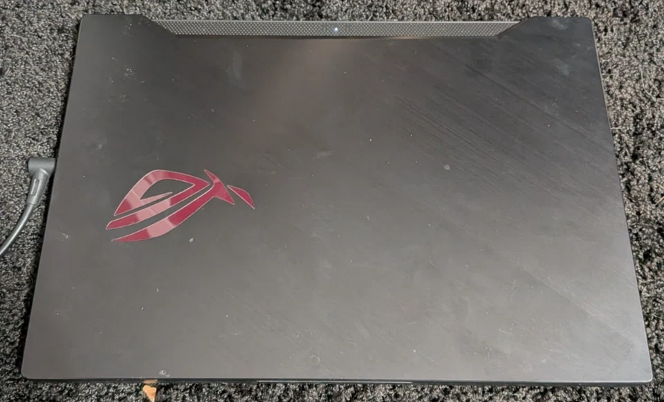 ASUS ROG Zephyrus M (W11, Intel i7-9750H, RTX 2060, 16GB DDR4 RAM, 1TB NVMe SSD) - Image 2 of 4