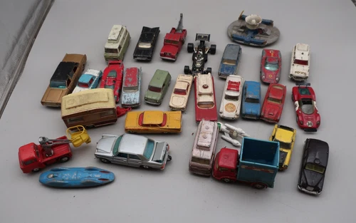 Large Collection of Vintage Corgi Vehicles / Cars / Caravan / Jeep / Trucks Etc