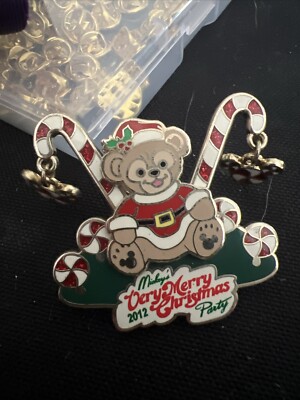 WDW MVMCP 2012 Mickey's Very Merry Christmas Party Boxed Duffy LE 850 Disney Pin