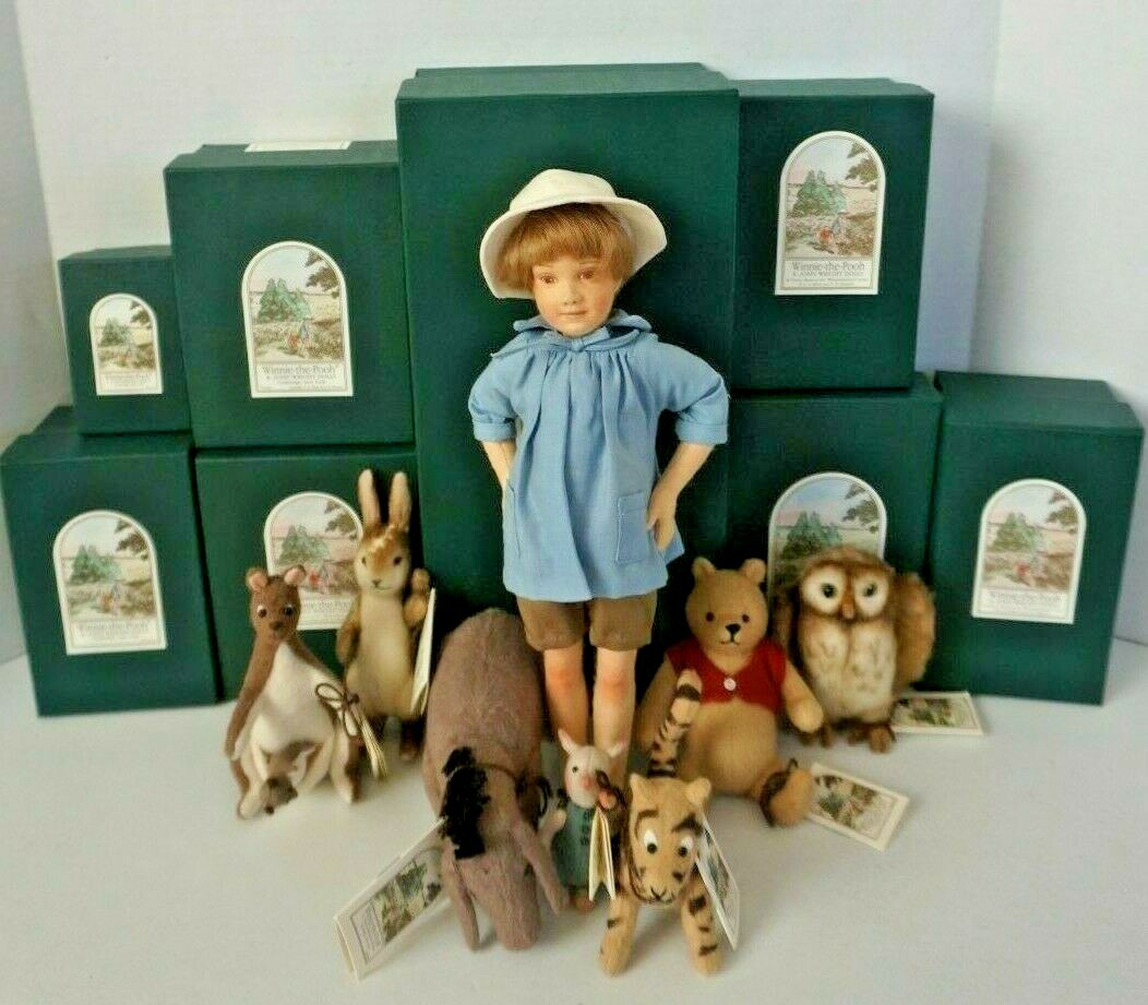 Authentic R. John Wright Pooh Pocket Series Match Set - CIB Authentic R. John Wright Pooh Pocket Series Match Set - CIB