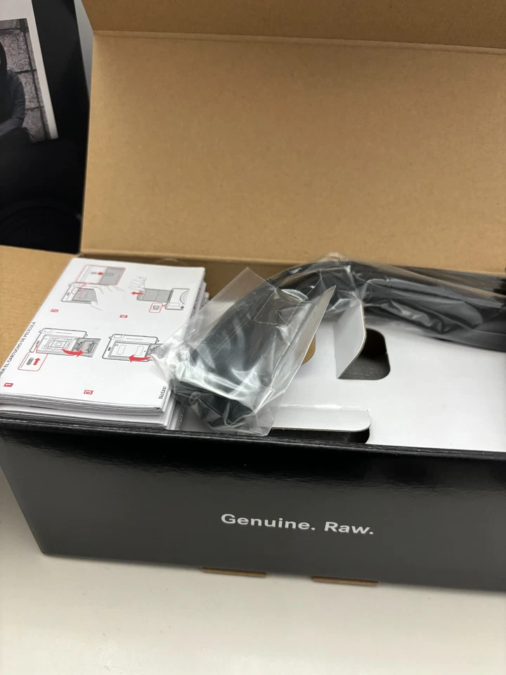 🚀🎁《MINT w/BOX STRAP》Leica Sofort Black 19111 Instant FIlm Camera From JAPAN✈✈✈ - Image 3 of 4