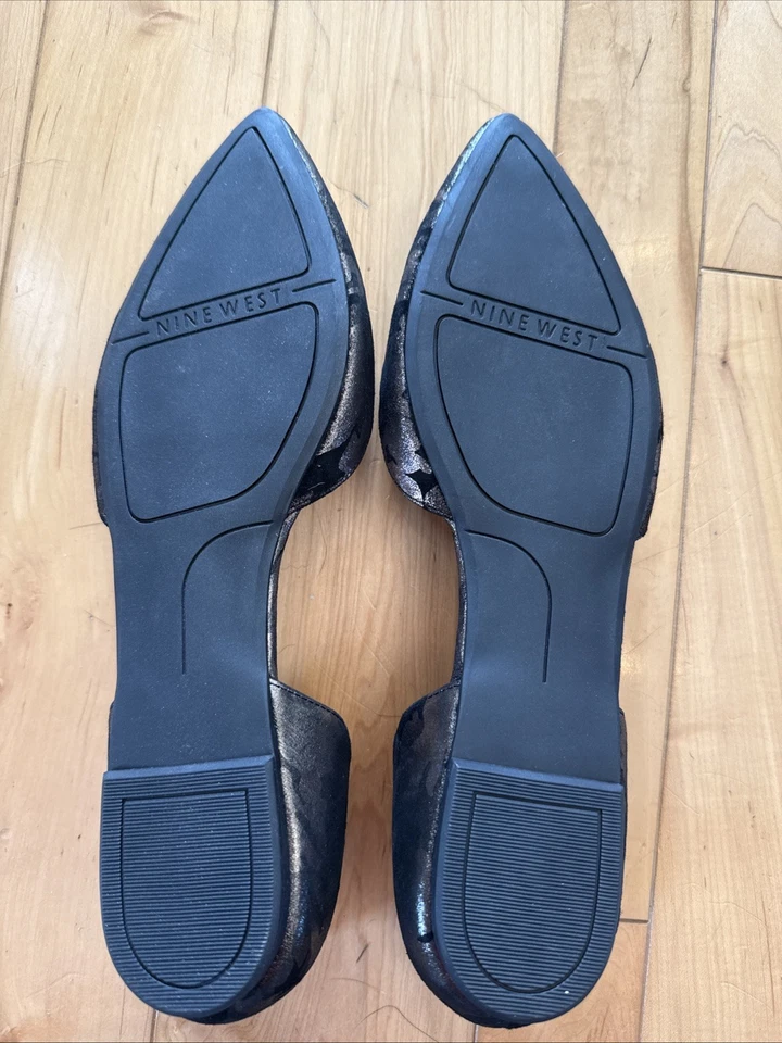 Pisos Nine West Camuflados Brillantes Fácil Sin Cordones Súper Cómodos Talla 8.5 Para Mujer Usados en Excelente Condición Foto 3 de 4