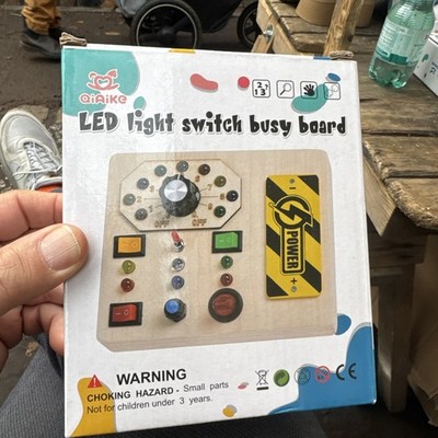LED Light Switch Busy Board   Spiel- & Lernboard für Kinder