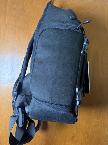 LOWEPRO Slingshot 200 AW Shoulder Sling Camera Backpack Case **NEW WITH TAGS** - Picture 4 of 10