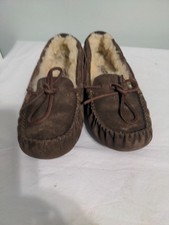 UGG Women's Dakota 5612 Lace up Moccasin Slippers Size 7 Brown EUR 38  .S58