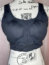 Nike Swoosh Black Ultrabreathe Removable Pads Sports Bra Large CZ4439-011 Logo