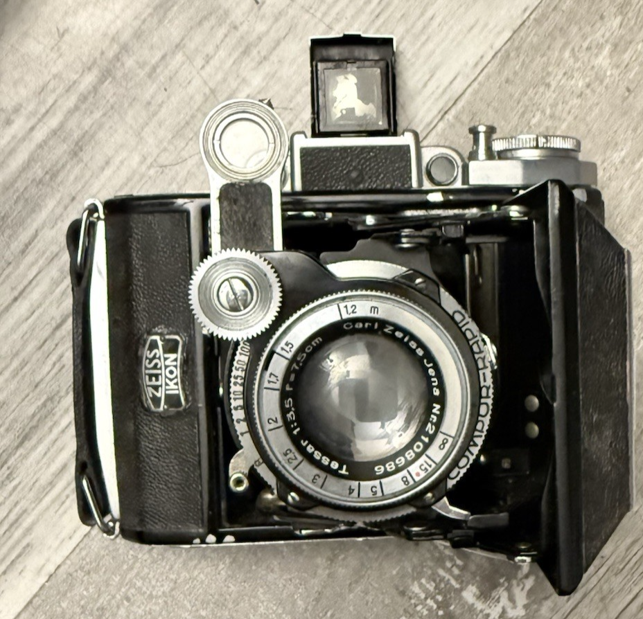 Zeiss Ikon Super Ikonta Camera Folding A 531/16 Tessar f3.5 1937