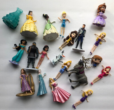 Disney Princesses Mixed Toy Lot Of 20 Frozen Alladin Tangled