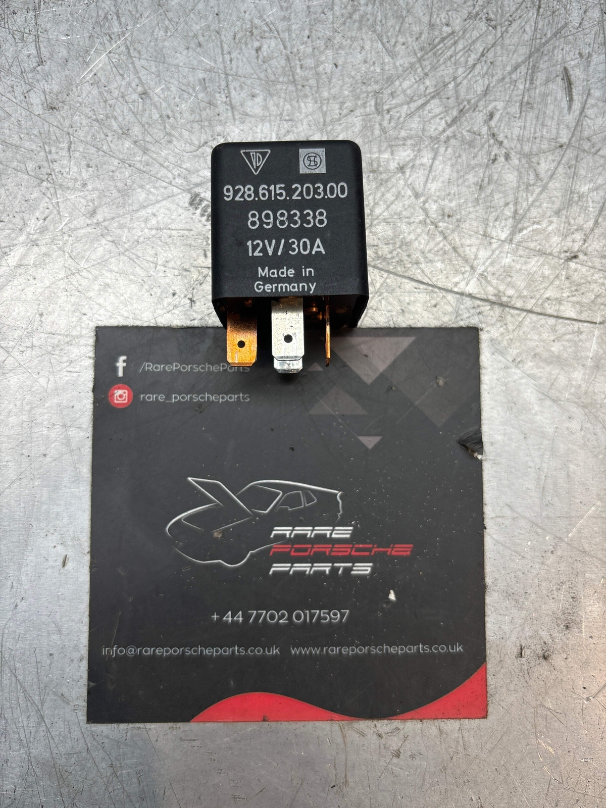 Porsche 944/928 used horn / fuse tester Relay 92861520300/ 928 615 203 00